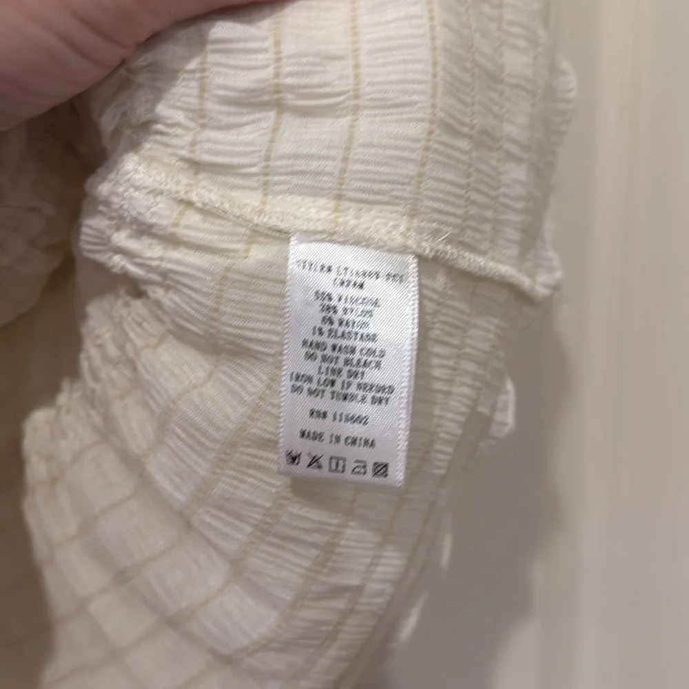 Lush cream cropped top, medium - Picture 7 of 9